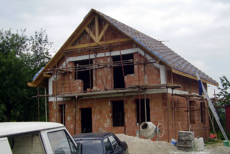 Projekty / Rodinný dom, Lemešany, 2008-2009