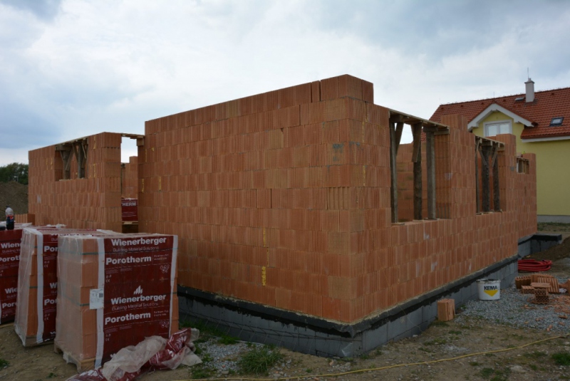 Realizácie / Rodinný dom - hrubá stavba, Košice  Krásna, 2015