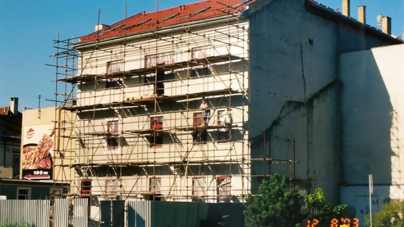 19 - Oprava fasady, Košice, ul. Hlavná,  2003