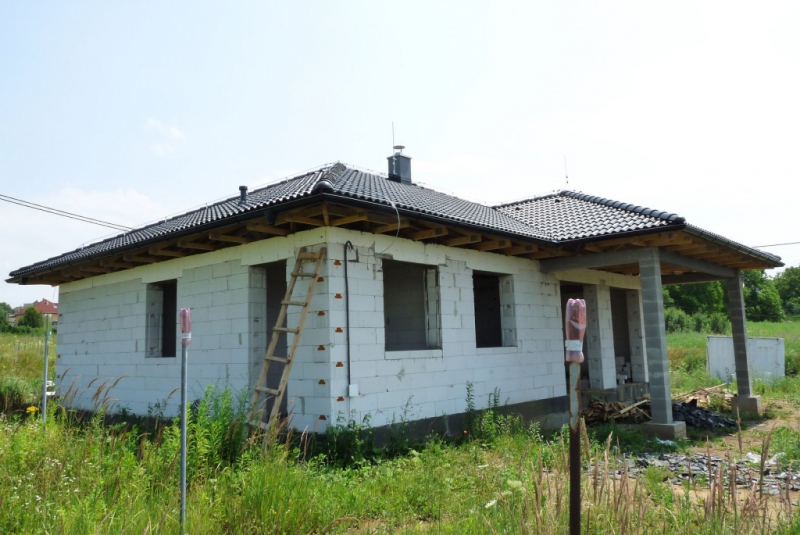 Projekty / Rodinný dom - hrubá stavba, Rozhanovce, 2012