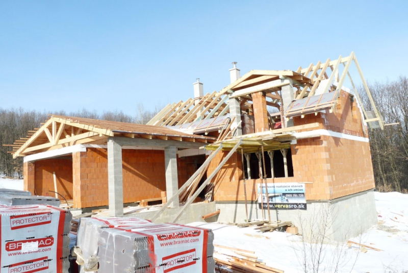 Projekty / Rodinný dom - hrubá stavba, zateplenie, Košice, Lorin