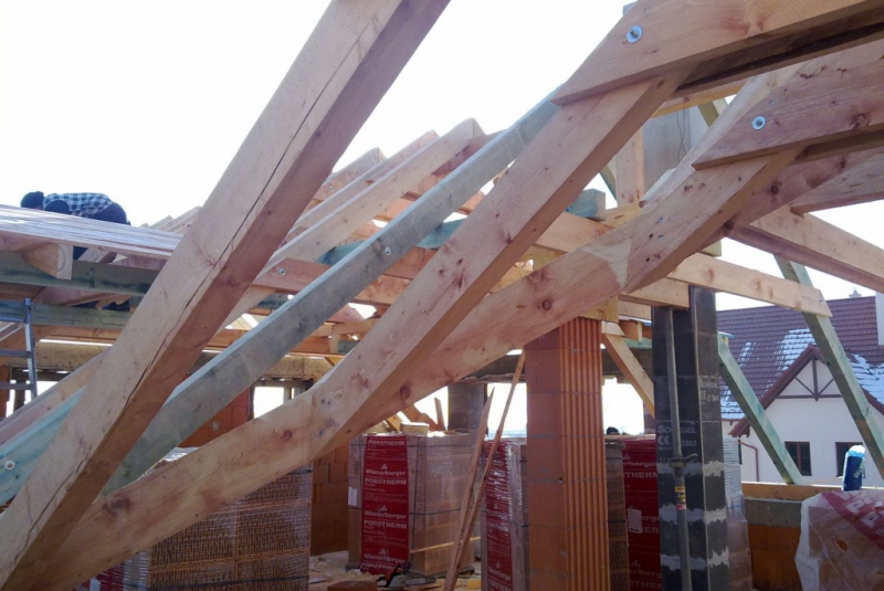 Projekty / Rodinný dom - hrubá stavba, zateplenie, Košice, Lorin