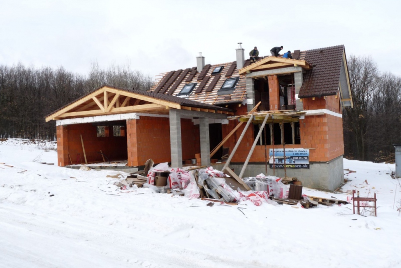 Projekty / Rodinný dom - hrubá stavba, zateplenie, Košice, Lorin