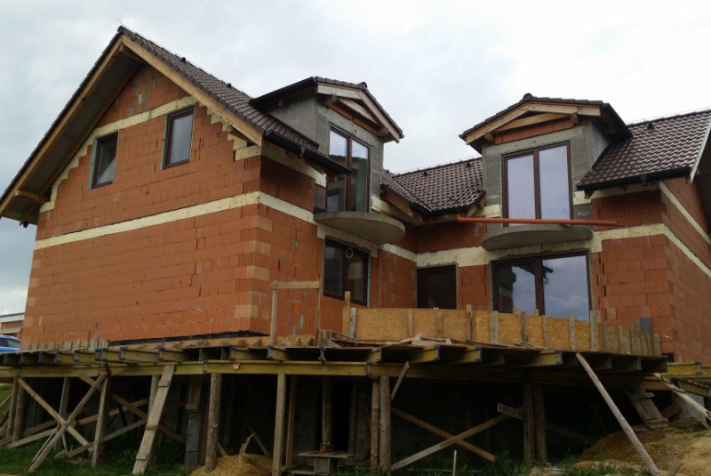 Projekty / Rodinný dom - hrubá stavba, zateplenie, Košice, Lorin