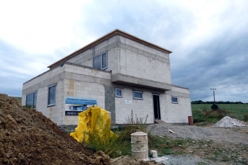 Projekty / Rodinný dom - Nízkoenergetická vila, Beniakovce, 2013