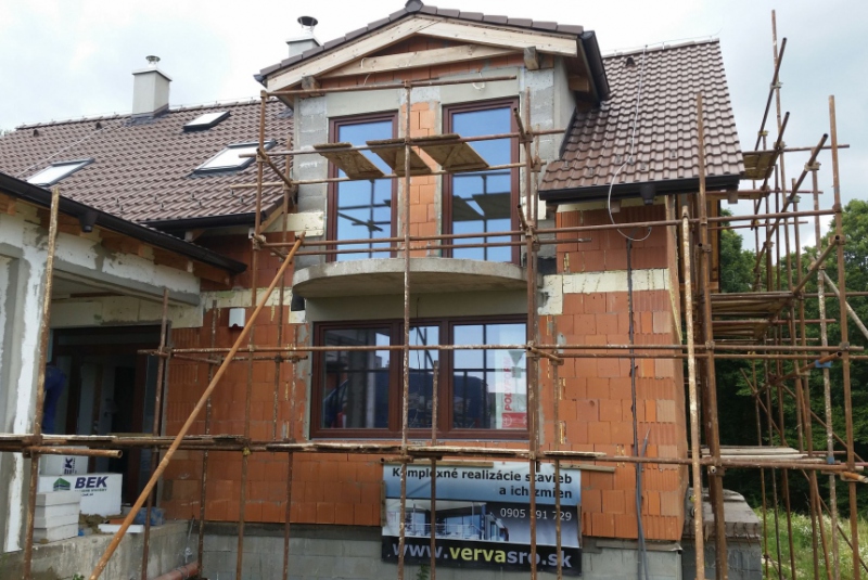 Projekty / Rodinný dom - hrubá stavba, zateplenie, Košice, Lorin