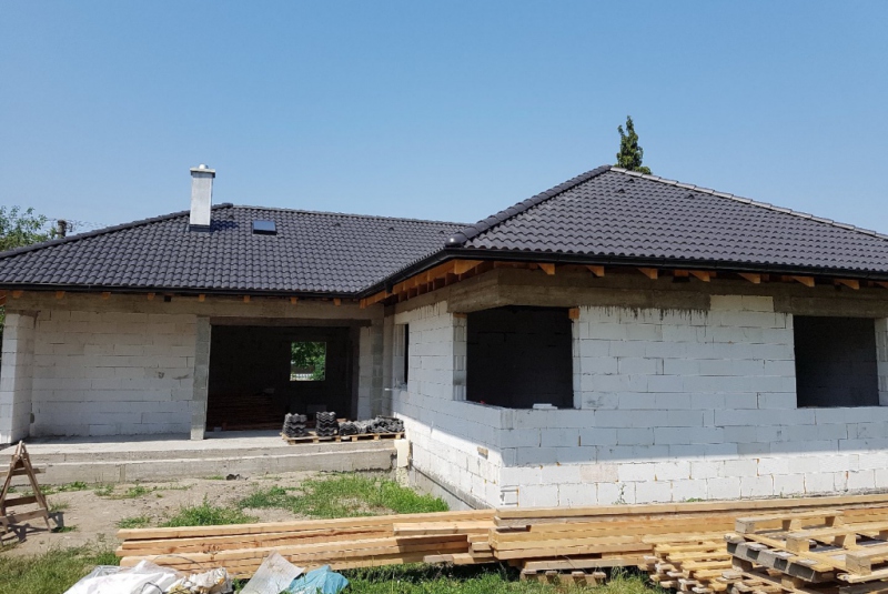 Realizácie / Rodinný dom - hrubá stavba, Košické Olšany, 2016