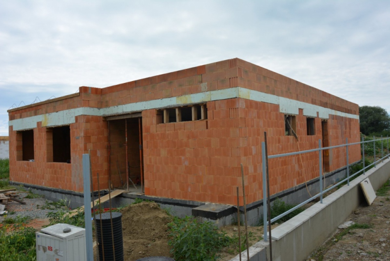 Realizácie / Rodinný dom - hrubá stavba, Košice  Krásna, 2015