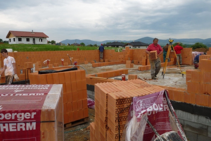 Projekty / Rodinný dom Bungalov - hrubá stavba, Šarišské Bohdano