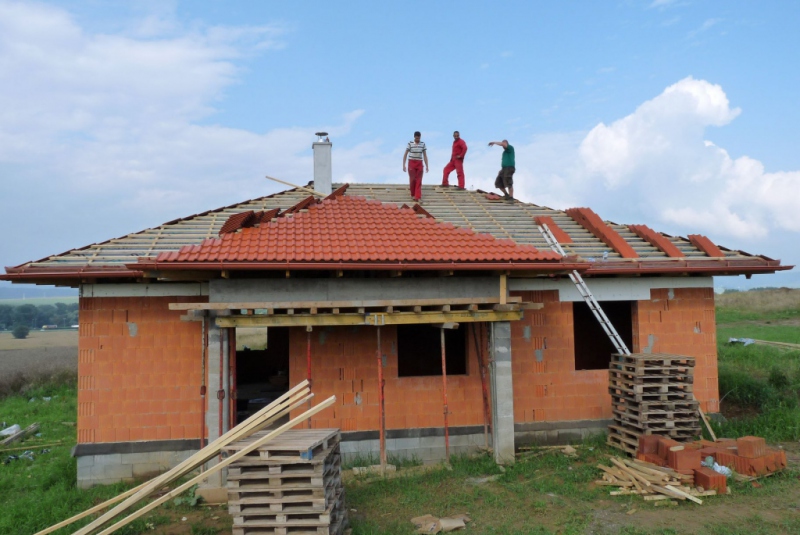 Projekty / Rodinný dom Bungalov - hrubá stavba, Šarišské Bohdano