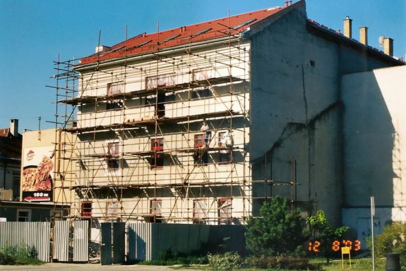 Projekty / Oprava fasady, Košice, ul. Hlavná,  2003