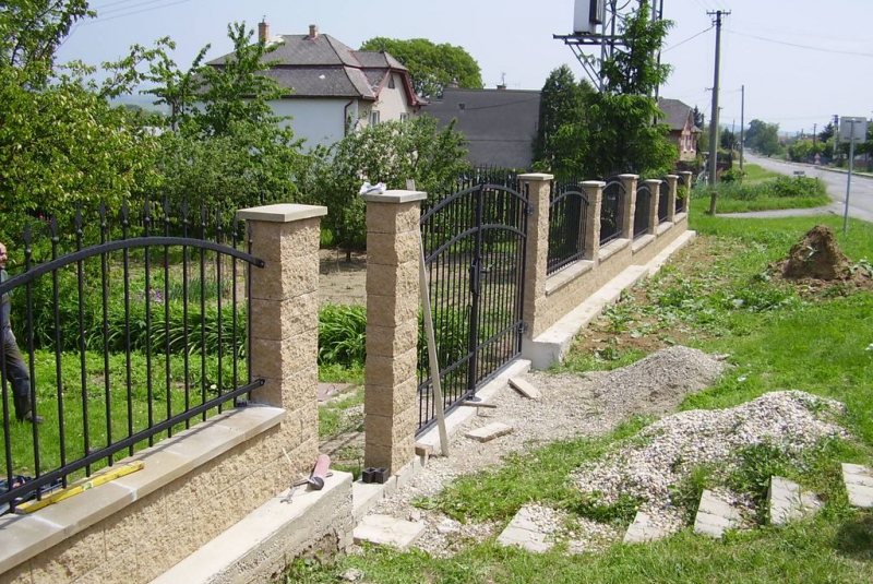 Projekty / Plot rodinného domu, Janovík 2008