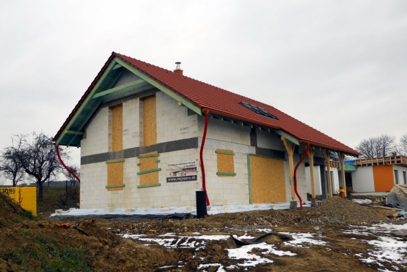 Projekty / Rodinný dom - hrubá stavba,  Rozhanovce, 2013