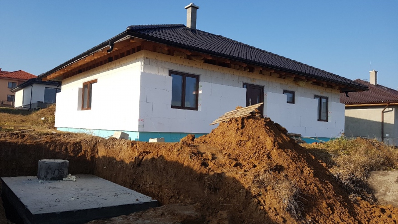 133 - Rodinný dom - dokončovacie práce, Krásna Košice, 2016-2017