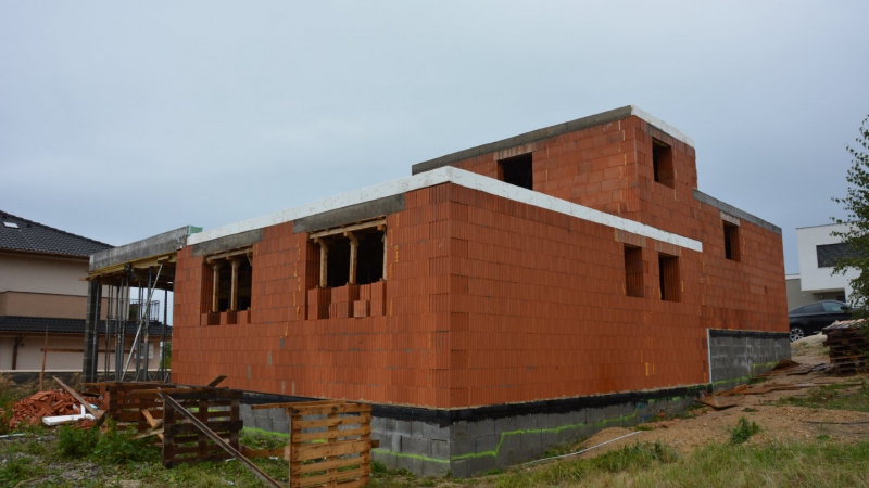116 -Rodinný dom - hrubá stavba, Košice Pereš, 2016