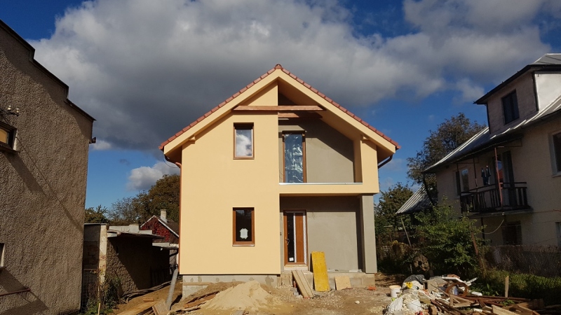 134 - Rodinný dom - hrubá stavba, holodom a dokončovacie práce, Drienov, 2016 - 2017