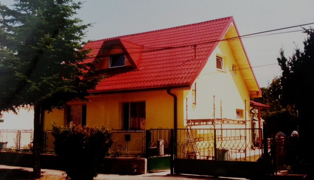 11 - Rodinný dom - rekonštrukcia, Trebišov, 2001