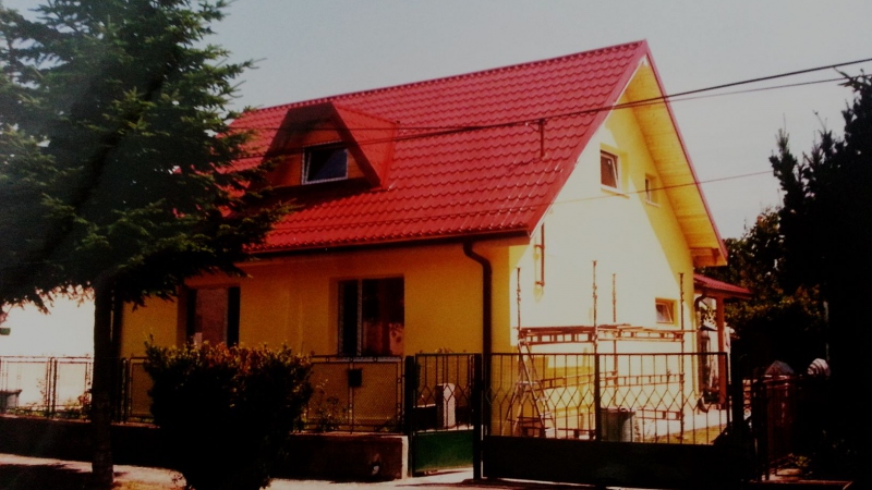 11 - Rodinný dom - rekonštrukcia, Trebišov, 2001