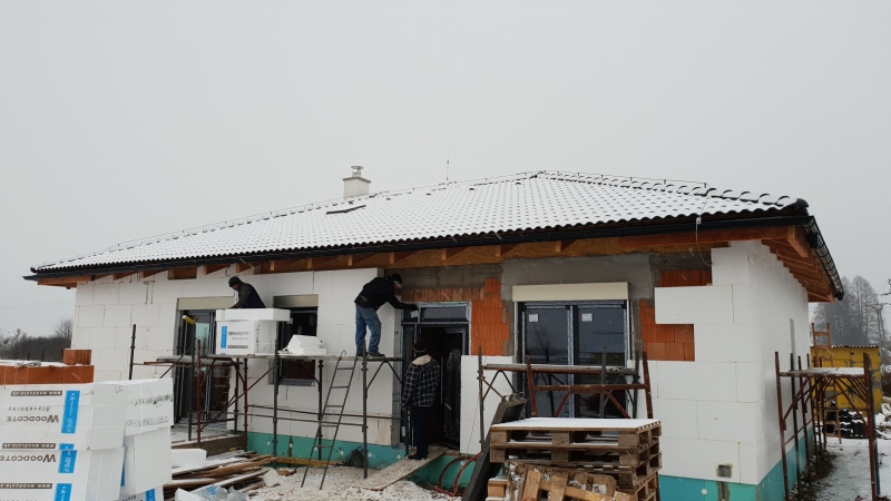 140 - Rodinný dom - hrubá stavba, holodom a dokončovacie práce, Rozhanovce, 2018