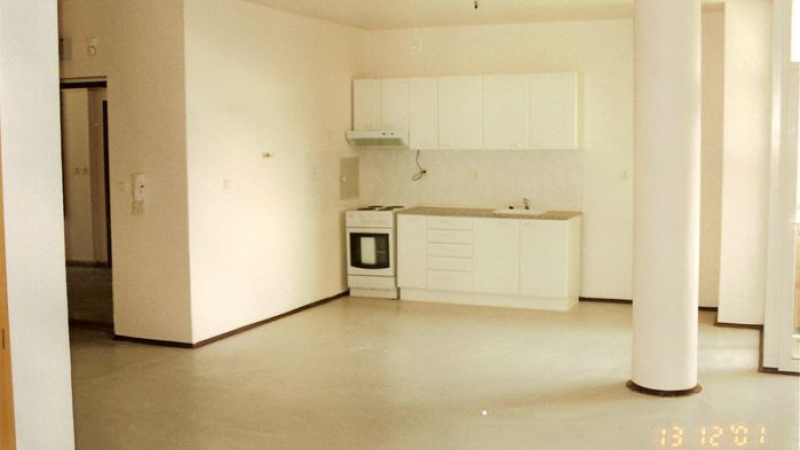7 - Bytový dom - podkrovie a interéry, Prešov, ul. Sibírska, 1999 - 2001