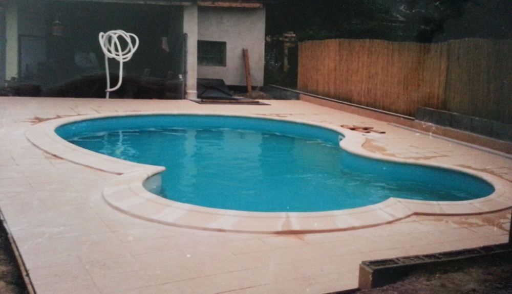 13 - Montáž bazéna, Košice, 2002