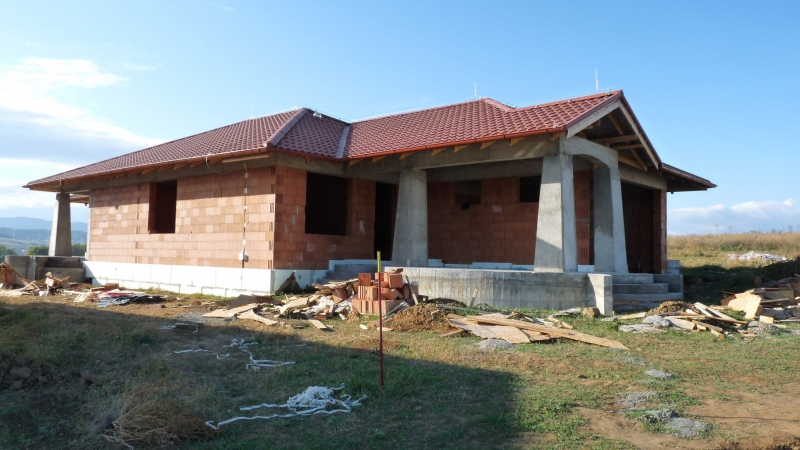 66 - Rodinný dom - hrubá stavba a projekt, Šarišské Bohdanovce, 2010-2011