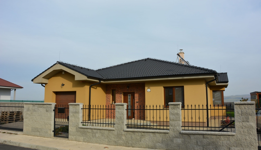 65 - Rodinný dom - hrubá stavba,  Košice, Krásna nad Hornádom, 2010